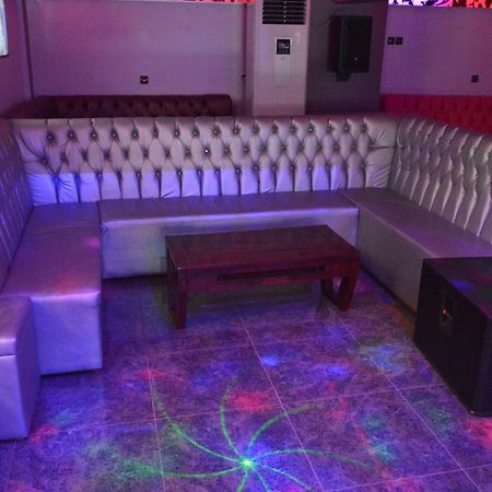 Nikita Hotel Yaoundé Eksteriør billede