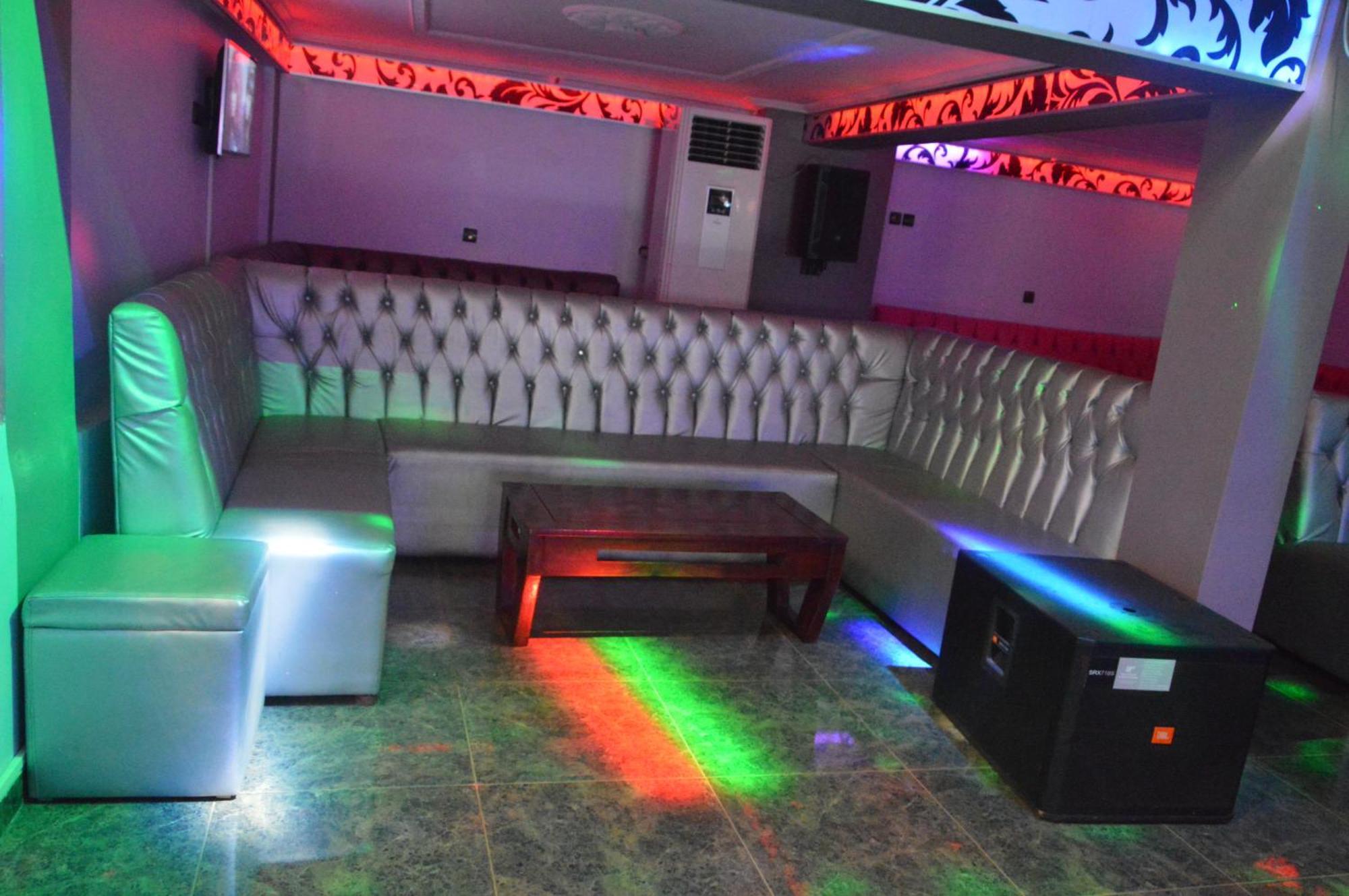 Nikita Hotel Yaoundé Eksteriør billede