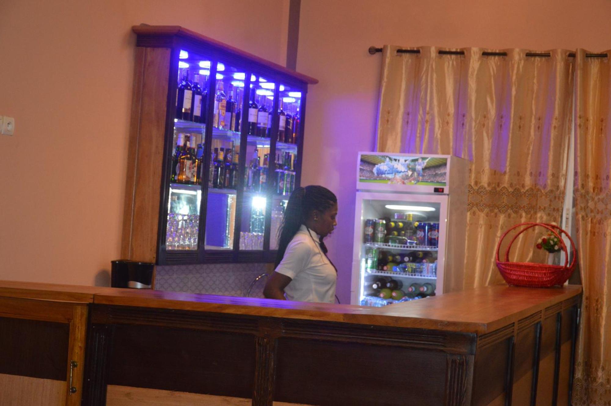 Nikita Hotel Yaoundé Eksteriør billede
