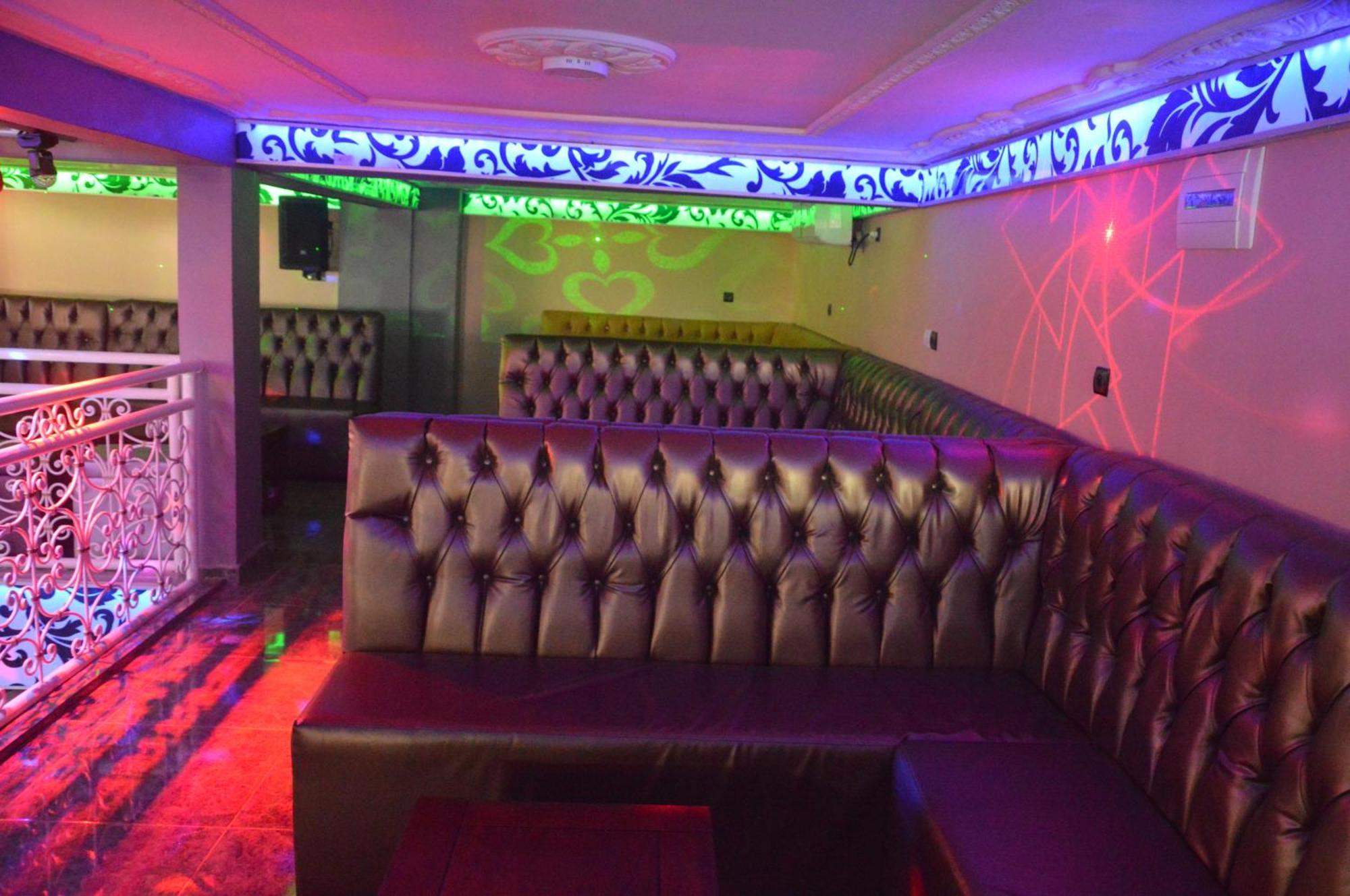 Nikita Hotel Yaoundé Eksteriør billede
