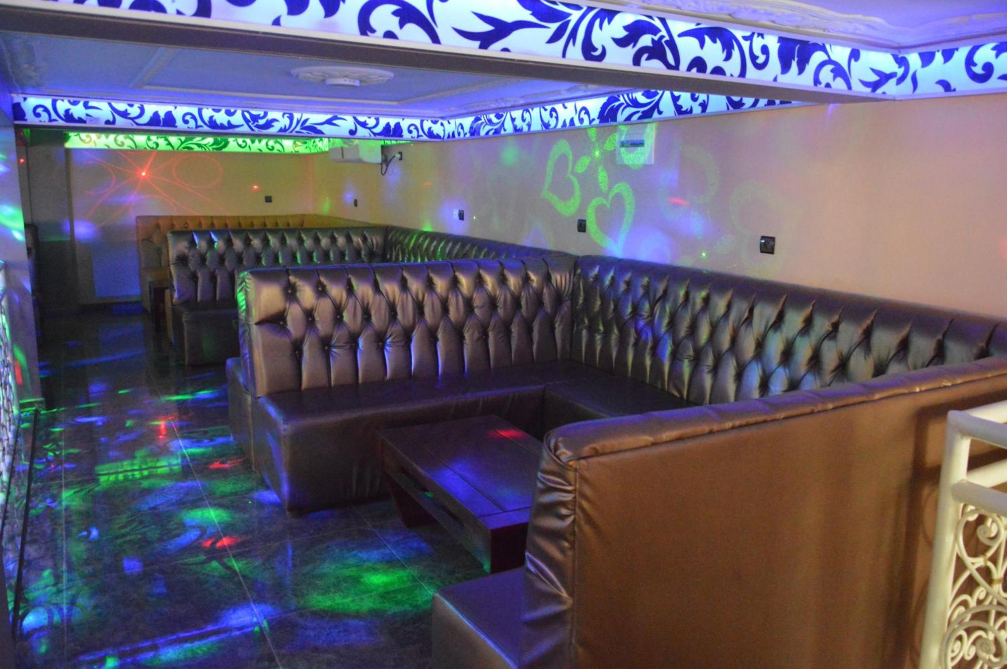 Nikita Hotel Yaoundé Eksteriør billede