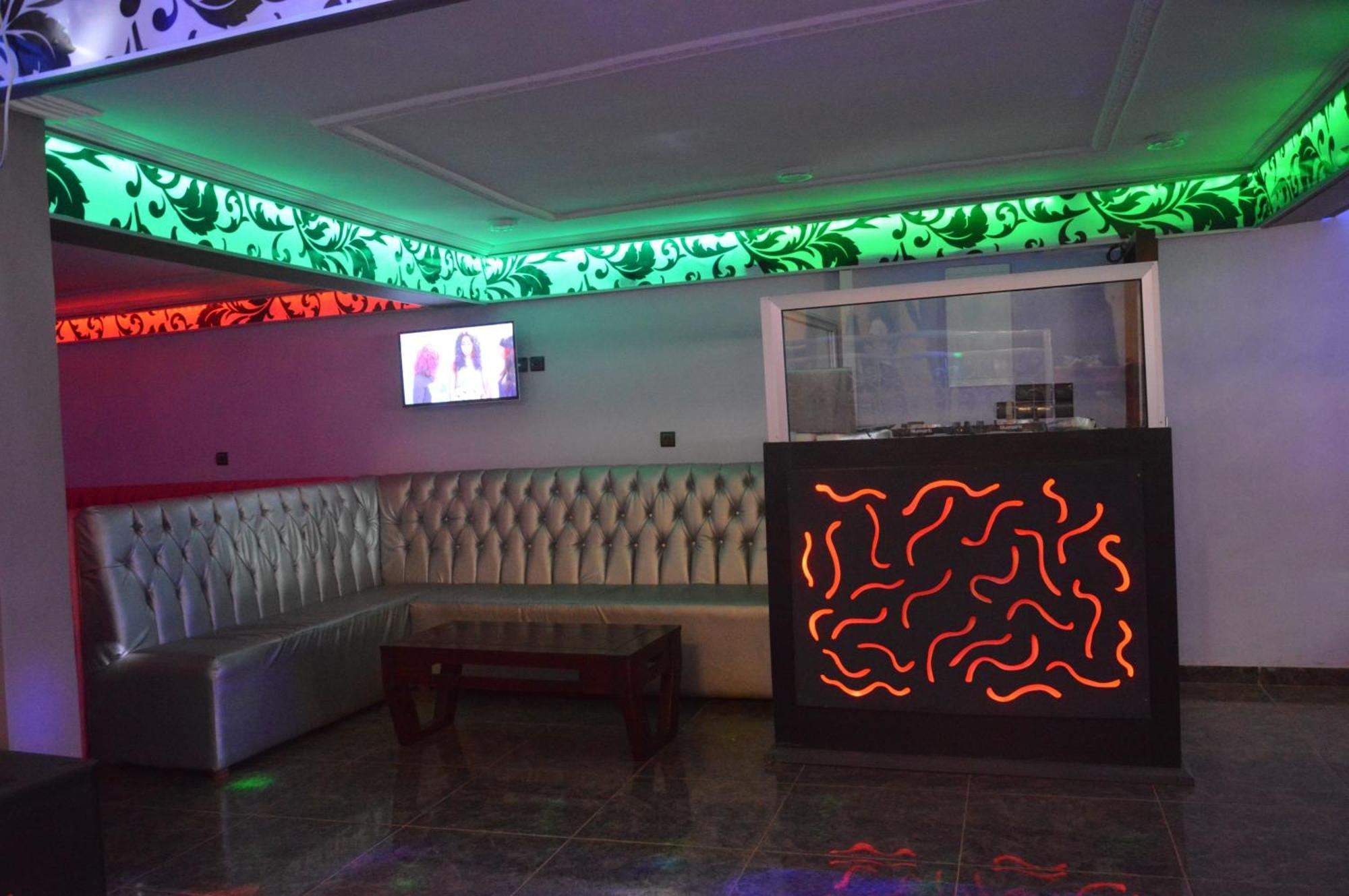 Nikita Hotel Yaoundé Eksteriør billede