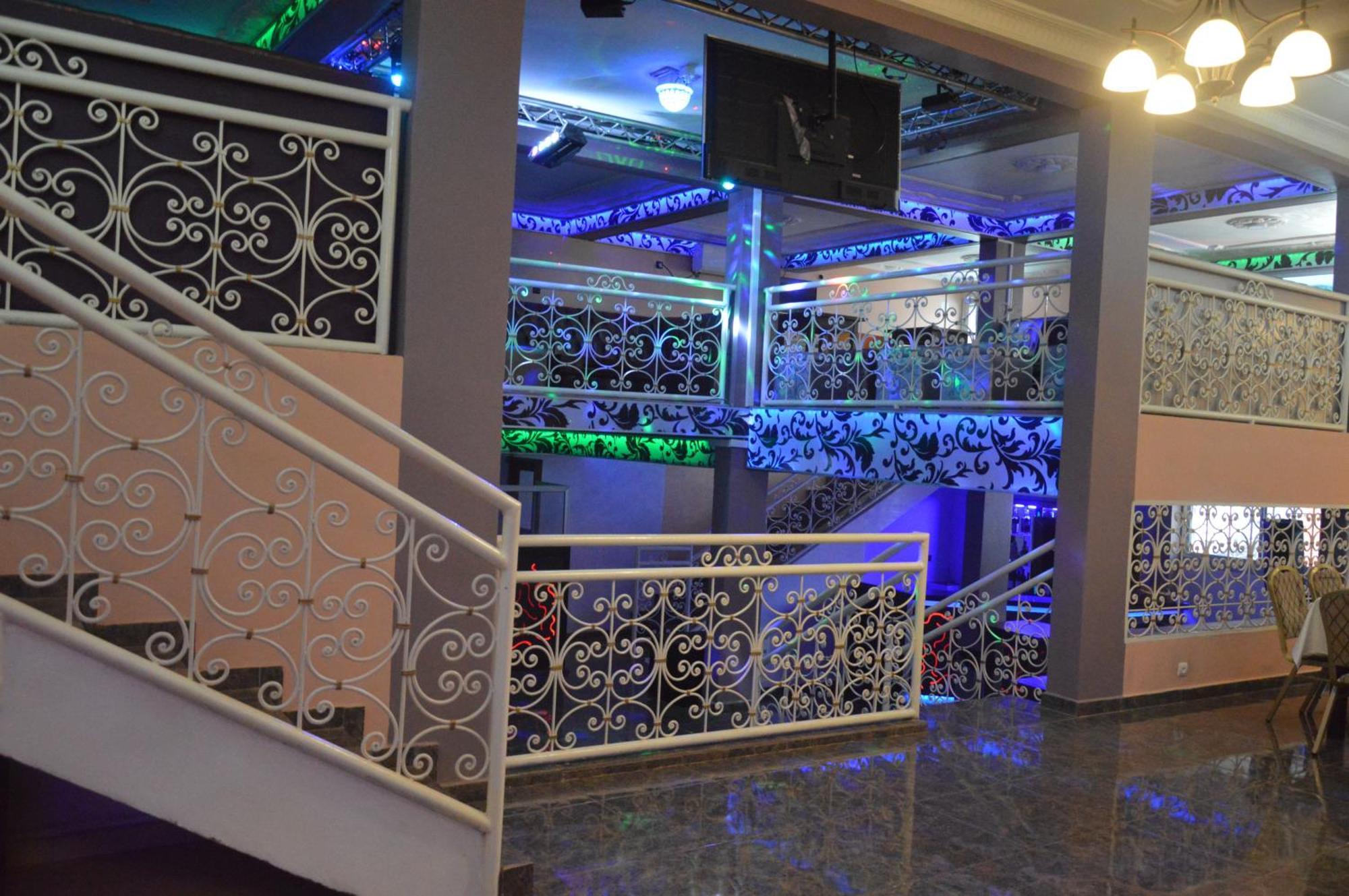 Nikita Hotel Yaoundé Eksteriør billede