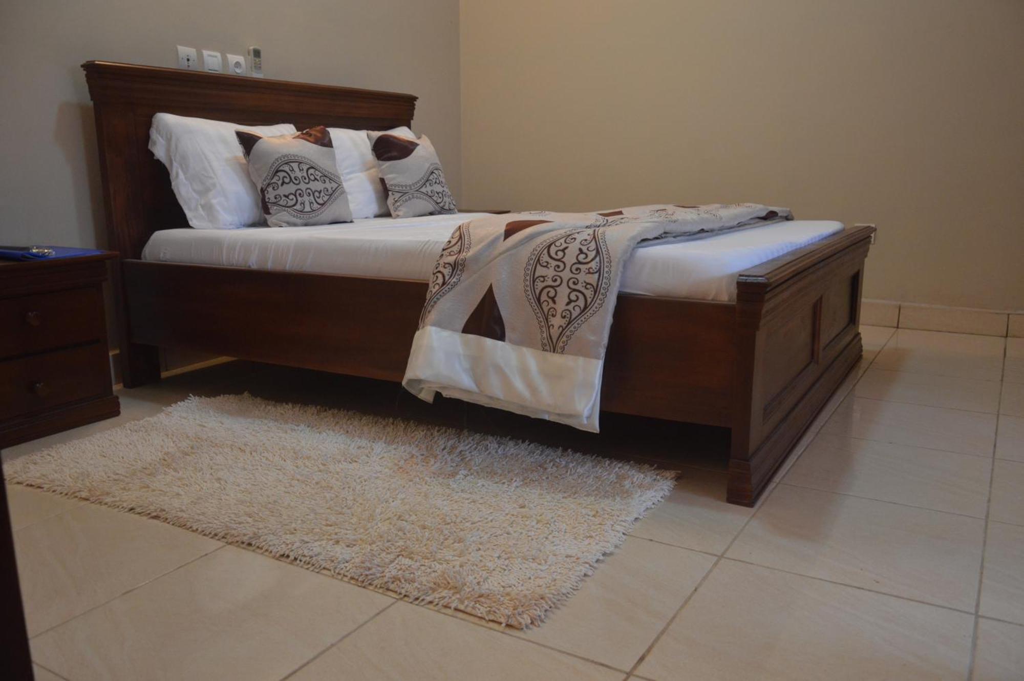 Nikita Hotel Yaoundé Eksteriør billede